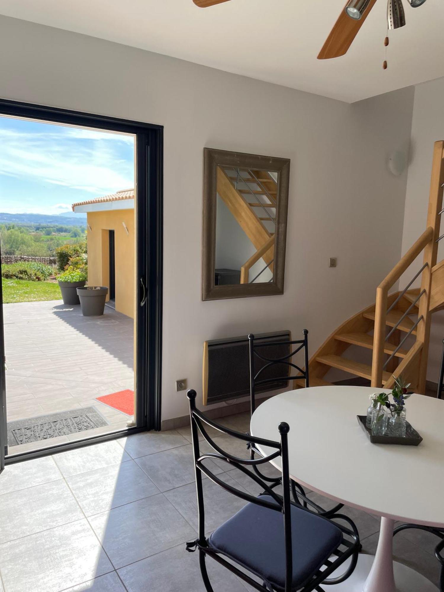 Maison Avec Terrasse Proche Grignan