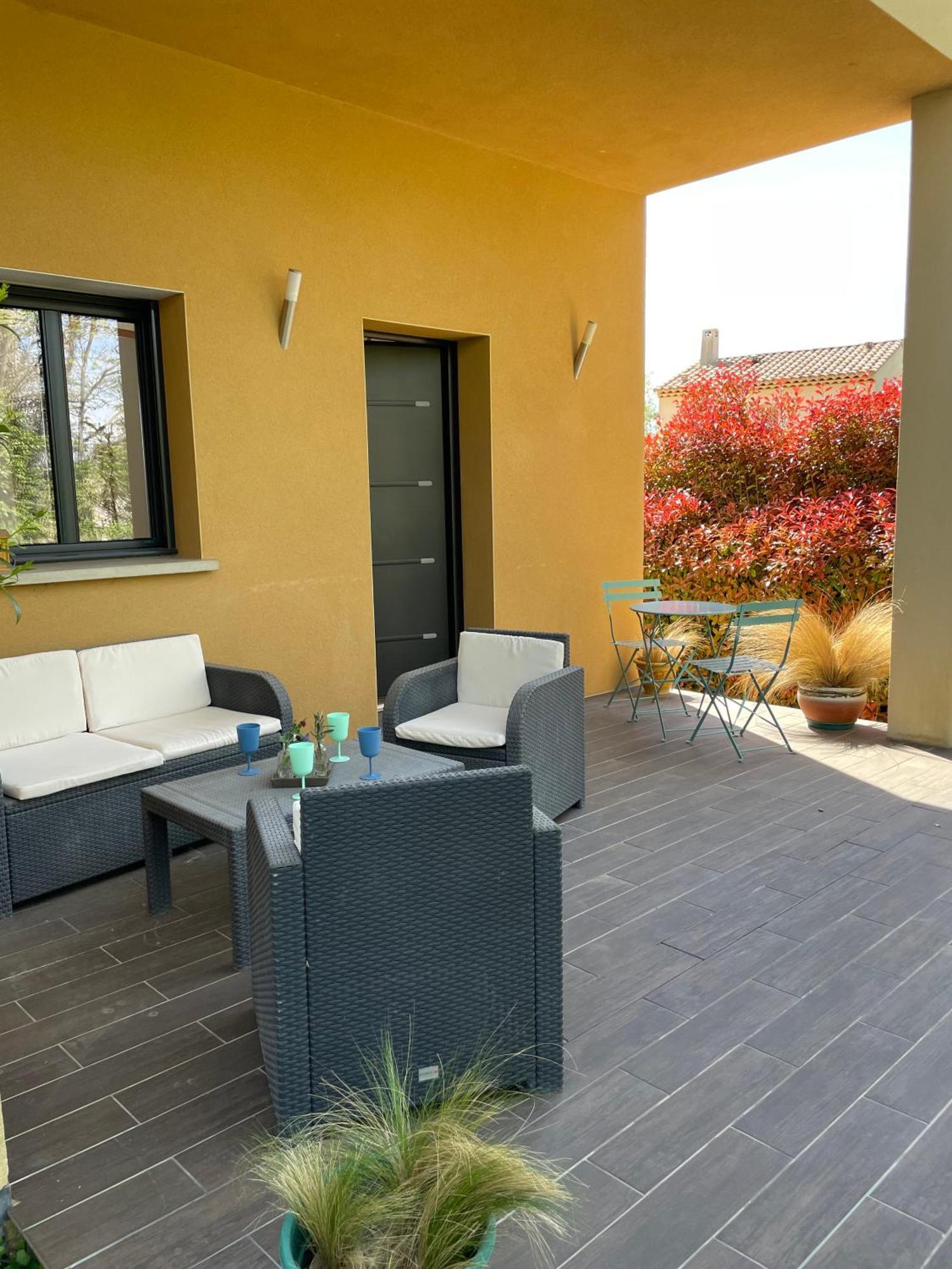 Maison Avec Terrasse Proche Grignan