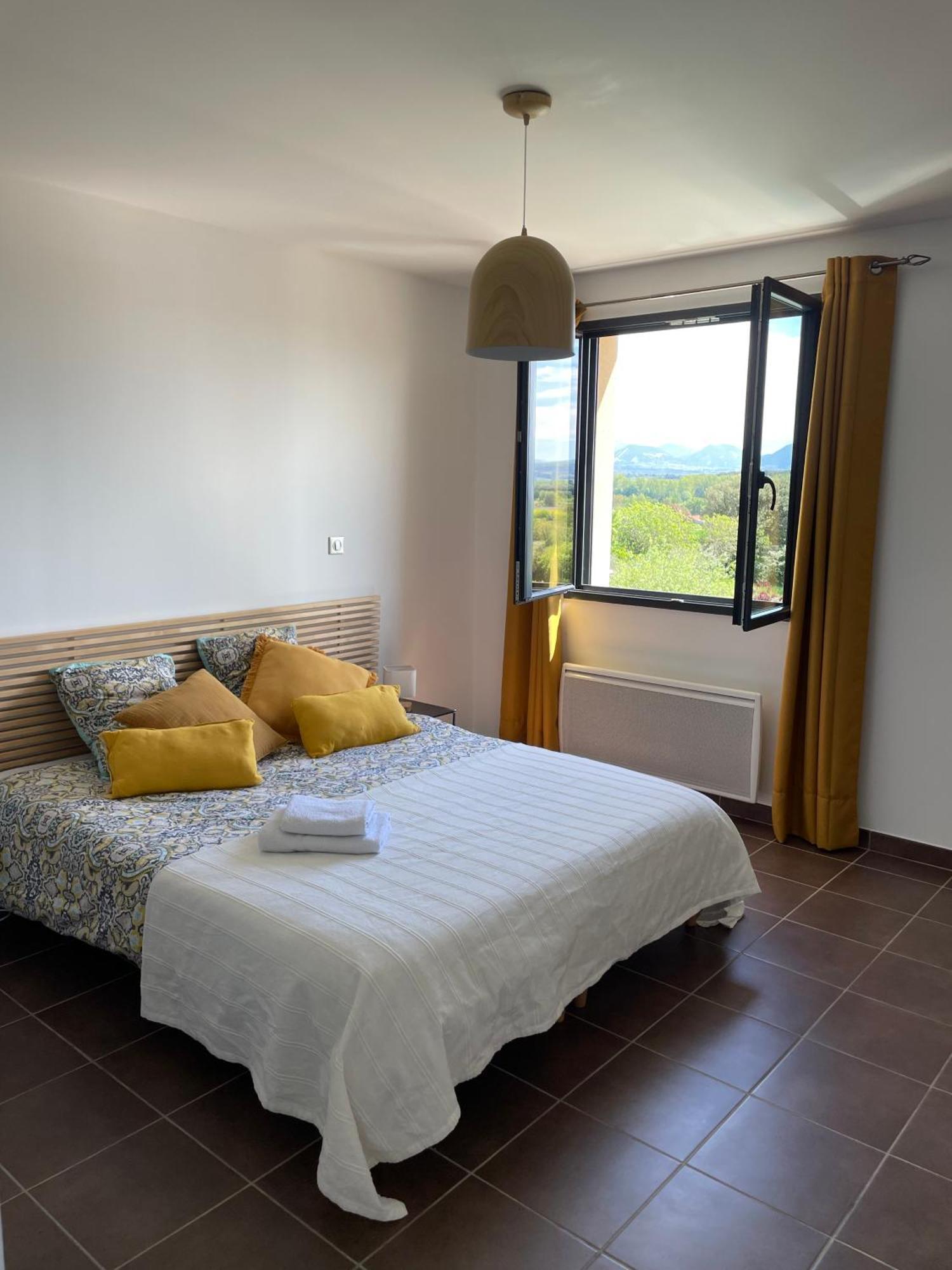 Maison Avec Terrasse Proche Grignan * Colonzelle